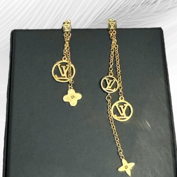 Louis Vuitton Jewelry Louis Vuitton Gold Tone Nanogram Earphone